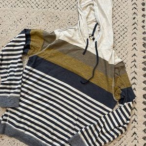 Mens hooded long sleeve shirt